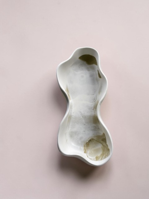 Image of Body (vide poche en jesmonite)